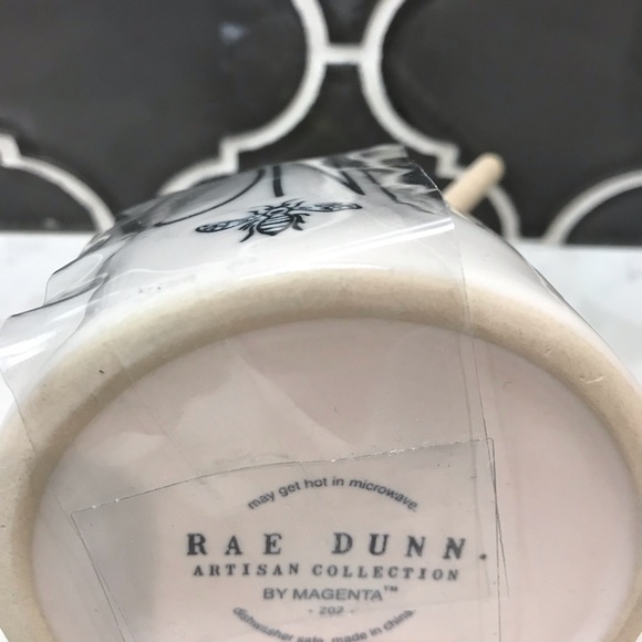 Rae Dunn HONEY BEE Honey Pot - Picture 4 of 4